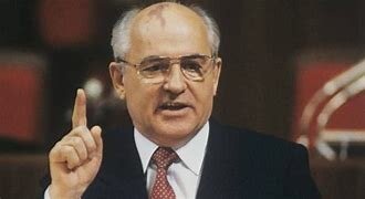 Socialismo "duro" derroca a Gorbachov