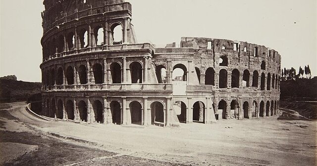 Primera actuació publicada