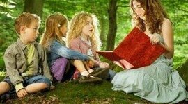 Timeline: UNA HISTORIA QUE CONTAR