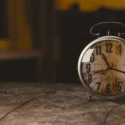 Timeline: Teoría de signos  2303