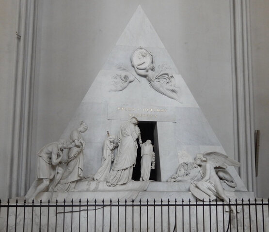 Monumento a Maria Cristina d’Austria