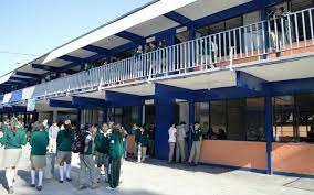 Entrada a secundaria.