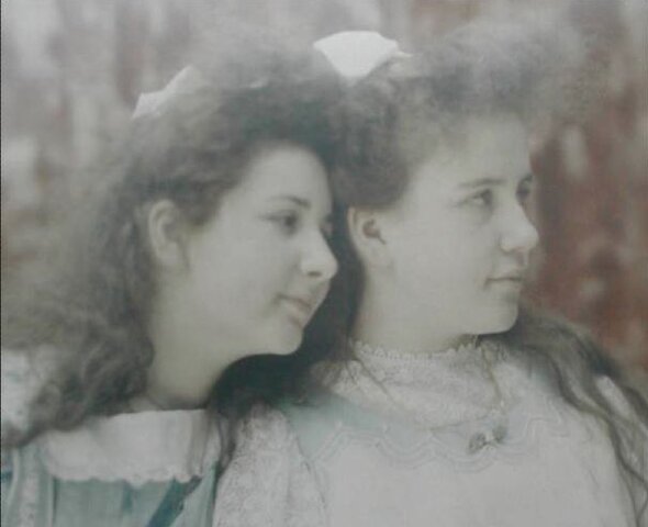 Fotografía a color.