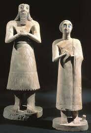 Statues of votive figures