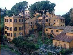 Concluye una etapa en su carrera profesional