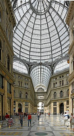 Galleria Umberto I (Arquitectura de hierro)