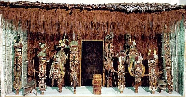Malagan display and mask