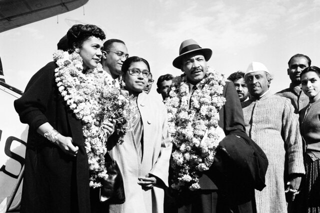 MLK and His Wife Visit India