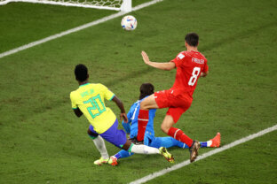 Mais uma vitória e quase um gol