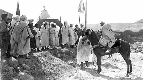 Reino Unido crea un protectorado en Egipto