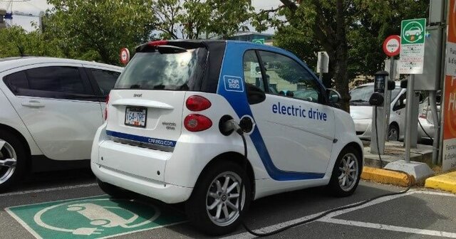 VEHÍCULO ELÉCTRICO