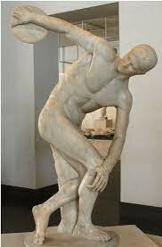 Discóbolo (siglo V a.C.) - Museo de las Termas de Roma, Italia.