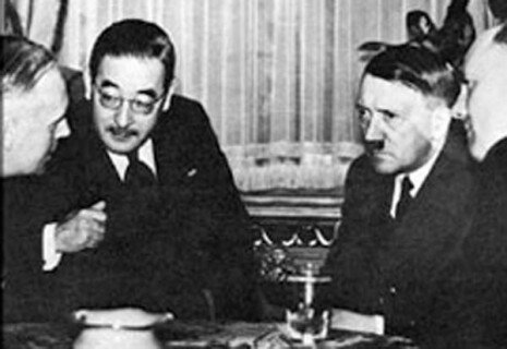 Podpis trojnega pakta