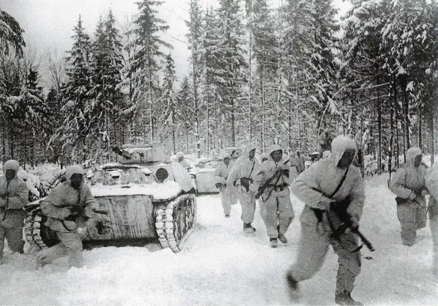 SZ sproži ofenzivo (december)