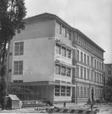 Nadzor šole ima katoliška cerkev