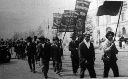 Els anarquistes s'uneixen a l'AIT i aquesta arriba a Espanya