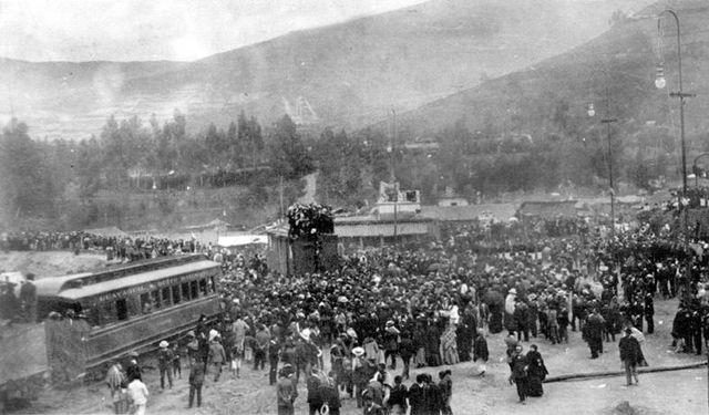 El júbilo por la llegada del ferrocarril estalló en Quito