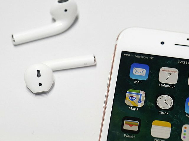 2016 Los primeros AirPods (2016)