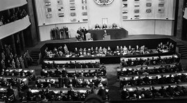 Timeline: Derechos Humanos: Historia.