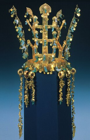 Gold and jade crown
