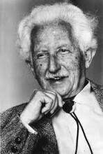 Erik Erikson (1902 - 1994)