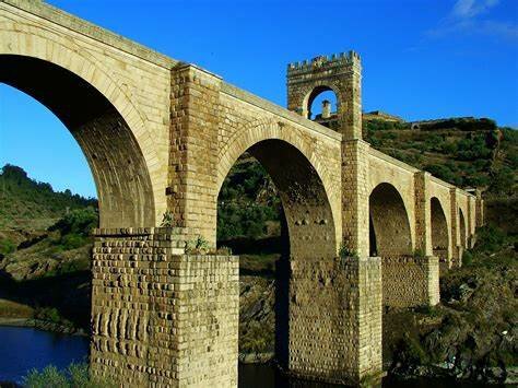 Puente de Alcántara (siglo II a.C.) - Cáceres.