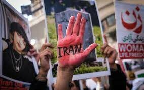 Iran: reprimere la protesta