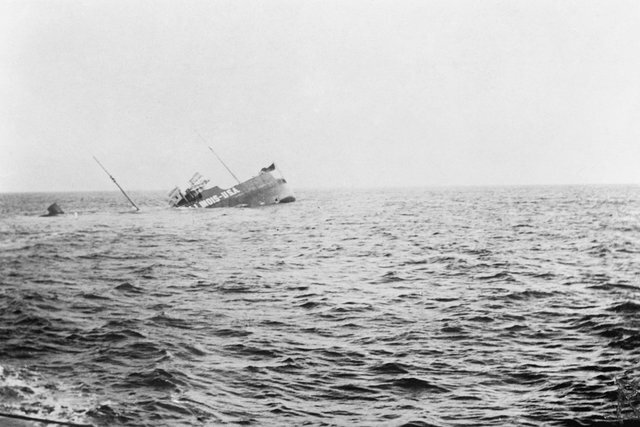 Los Estados Unidos declaran la guerra a Alemania