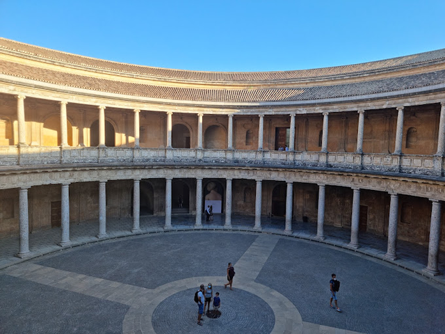 Palacio de Carlos V  en la Alhambra