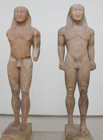 Cleobis y Bitón. Museo Arqueológico de Delfos.