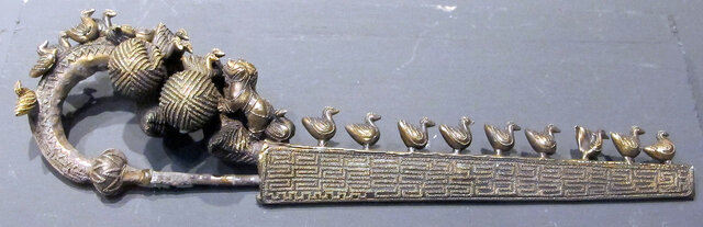 Fíbula Corsini. Museo Arqueológico Nacional de Florencia.