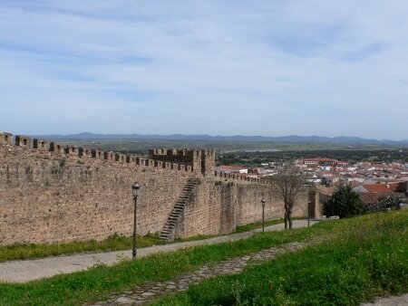 Nueva línea de defensa en el Castillo de Alburquerque