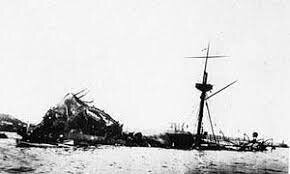 Explosión del acorazado Maine (feb)/EEUU declara la guerra a España (abril)/Tratado de París (diciembre)