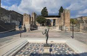La domus romana: el ejemplo de la Casa del Fauno en Pompeya