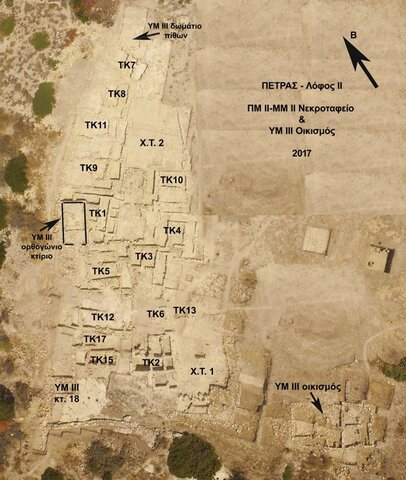 Cementerio Minoico de Petrás (2.000-1.700 a.C.)