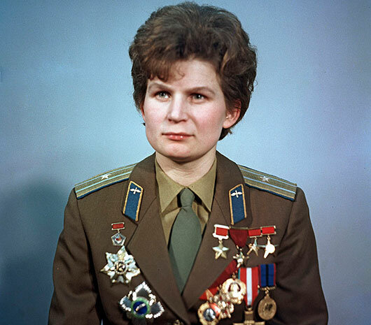 första kvinnan i rymden