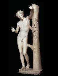 Apolo Sauróctono - Praxíteles (350-330 a.C.)