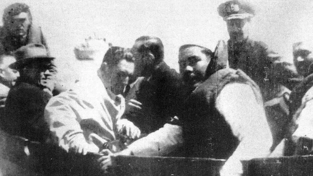 PERON REGRESA DEL EXILIO