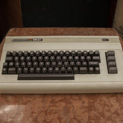 Timeline: 1980- Commodore VIC-120