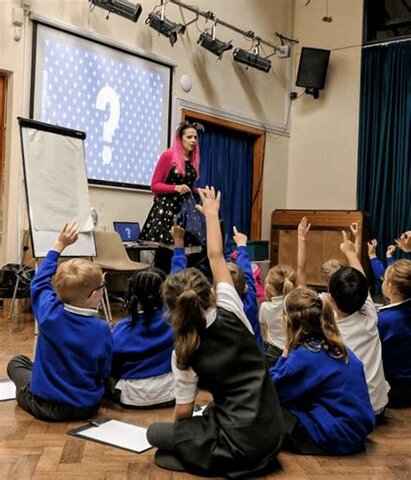 ¿En qué aspectos de la educación y la pedagogía le gustaría profundizar?