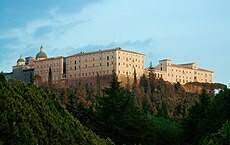 Ustanovitev samostana in benediktinskega redu