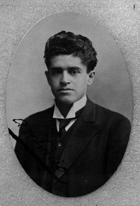 Primera conferencia de Antonio Caso sobre el positivismo