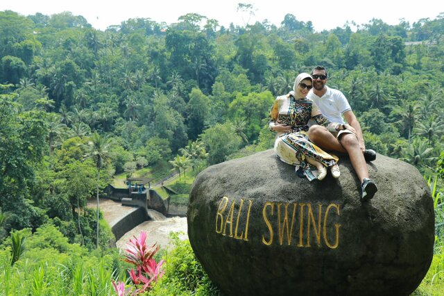 Bali Swing and Lawak Coffee