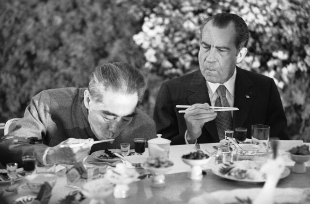 NIXON IN CINA