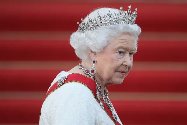 Queen Elizabeth II dies