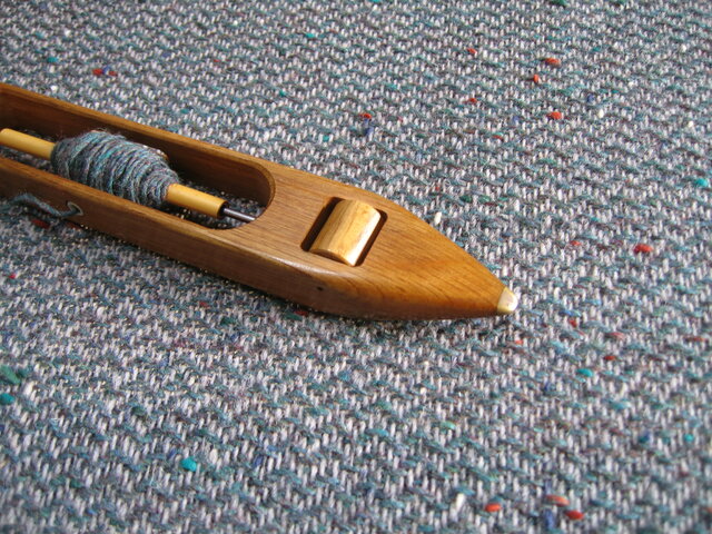 John Kay inventa la lanzadera volante.