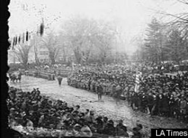 Lincoln Delivers 2nd Inaugural Address