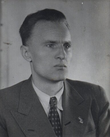 Kádár vezetésével mgealapul az MSZMP