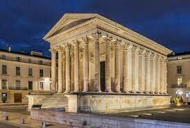 Maison Carrée