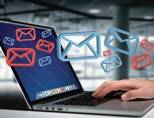 populariza el uso de correo